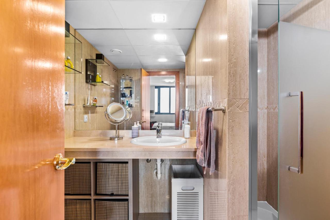דירות סנטה קרוז דה טנריף Luxury Flat In Skyscraper מראה חיצוני תמונה